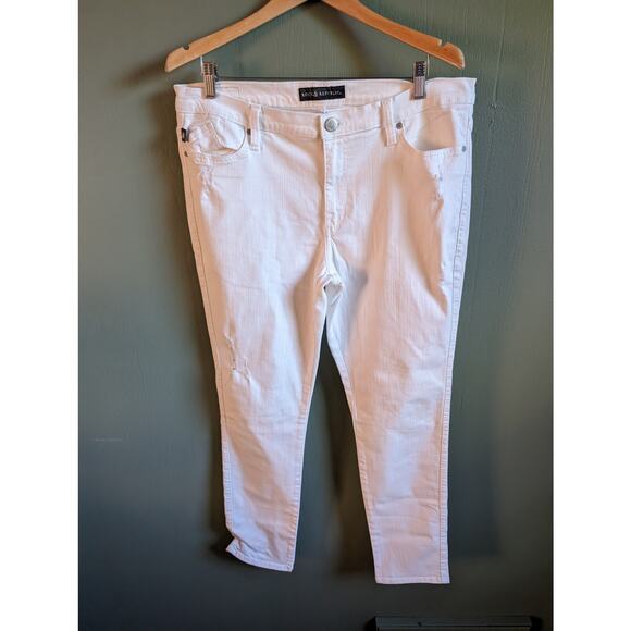 16 Rock & Republic White Skinny Jeans - Picture 1 of 4